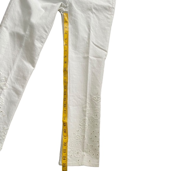 Tory Burch Keira White Eyelet Embroidered Cropped Jeans Size 25 - Picture 13 of 14